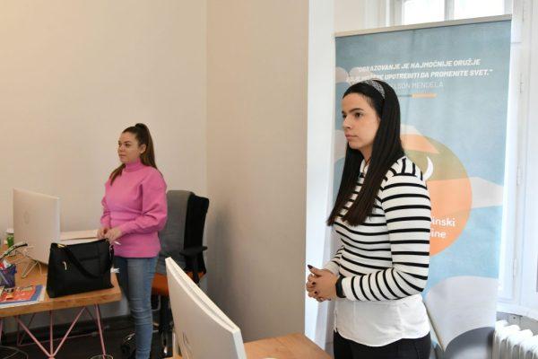 Gradonačelnik Grada Novog Sada Milana Đurića u poseti Novosadskom omladinskom forumu